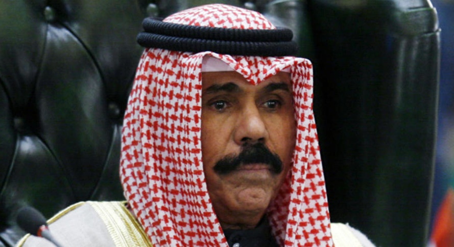 أمير الكويت محذراً نواب المعارضة: أعيدوا حساباتكم